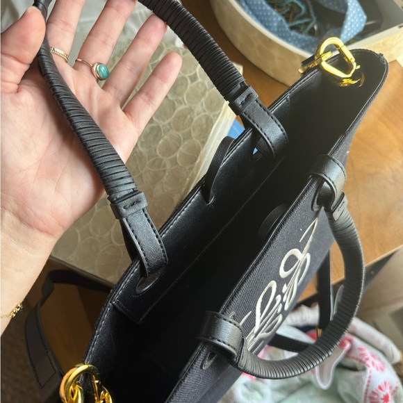 Loewe Black Leather Tote Bag with Structured Design - Picture 2 of 8